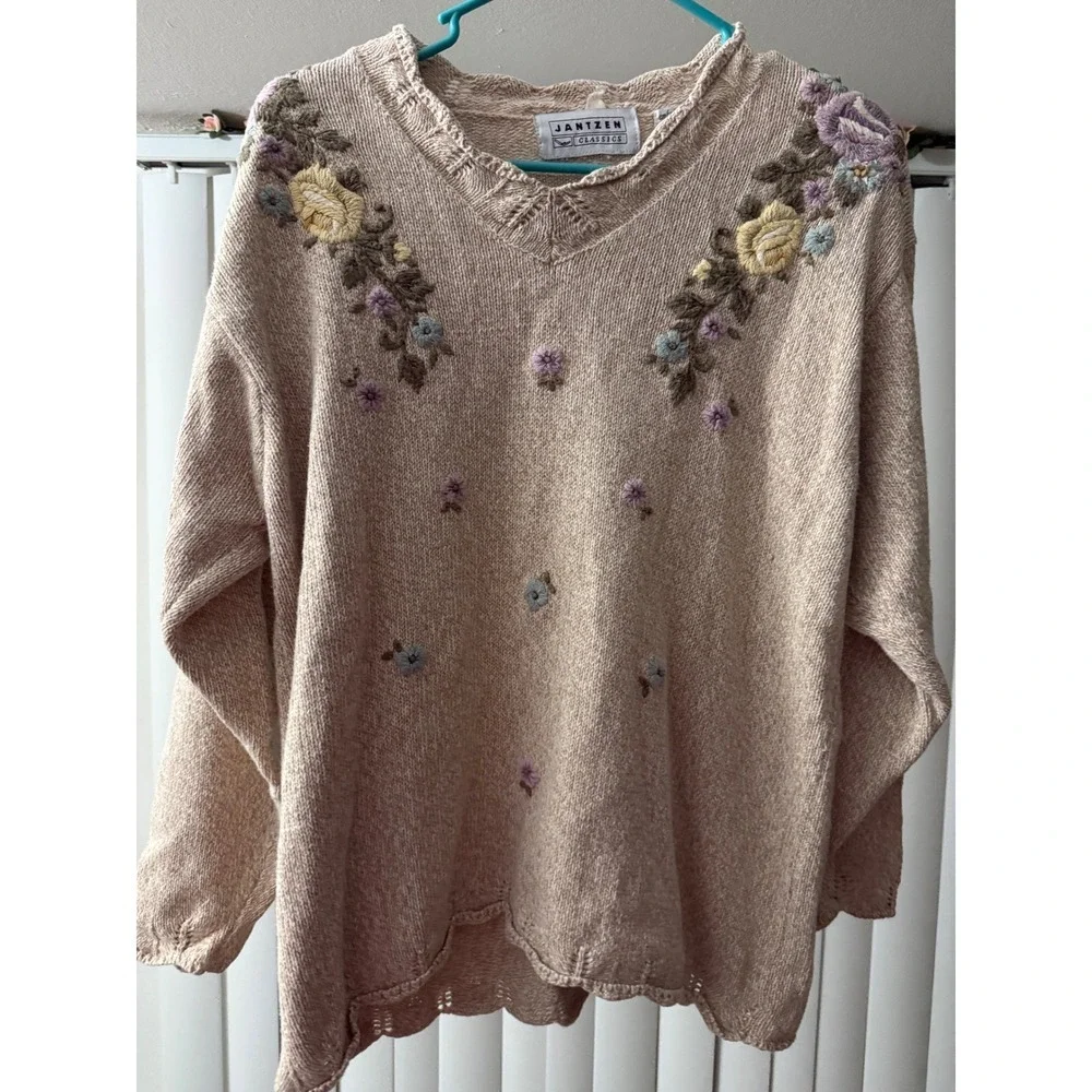 Jantzen Classics VTG Hand Embroidered Floral Sweater Beige V-Neck Cottagecore L